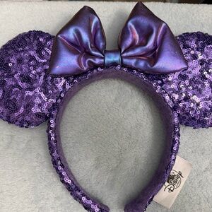 Disney Purple Sequin Minnie Ears Headband with Iridescent Purple Bow